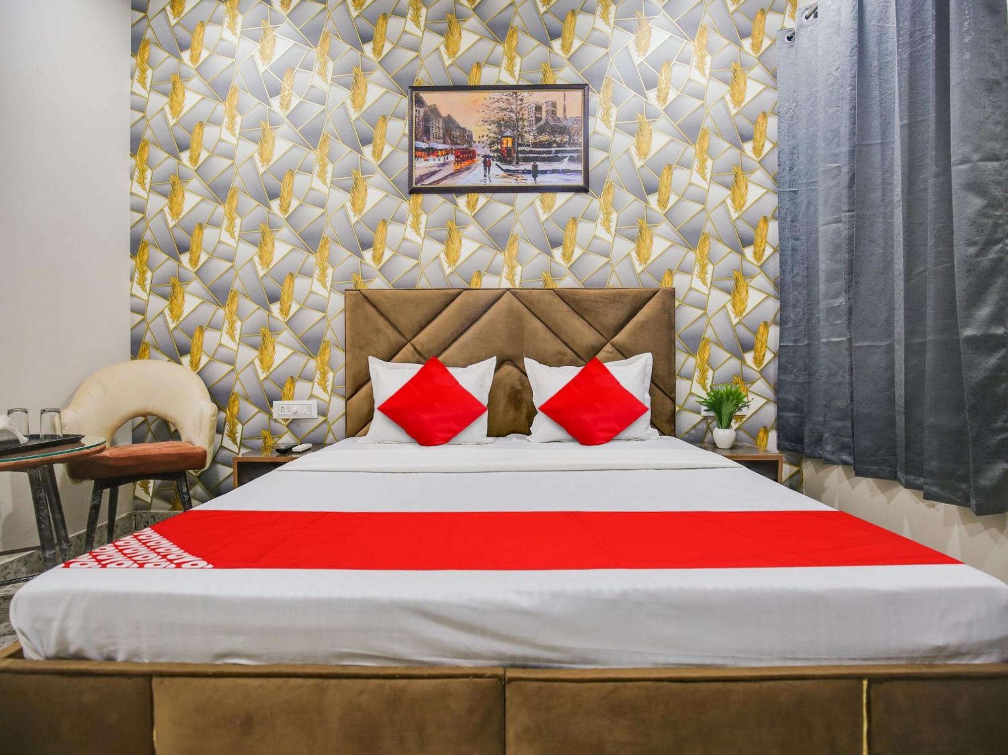 Hotel O Silver Sky ลูดิฮานา ภายนอก รูปภาพ