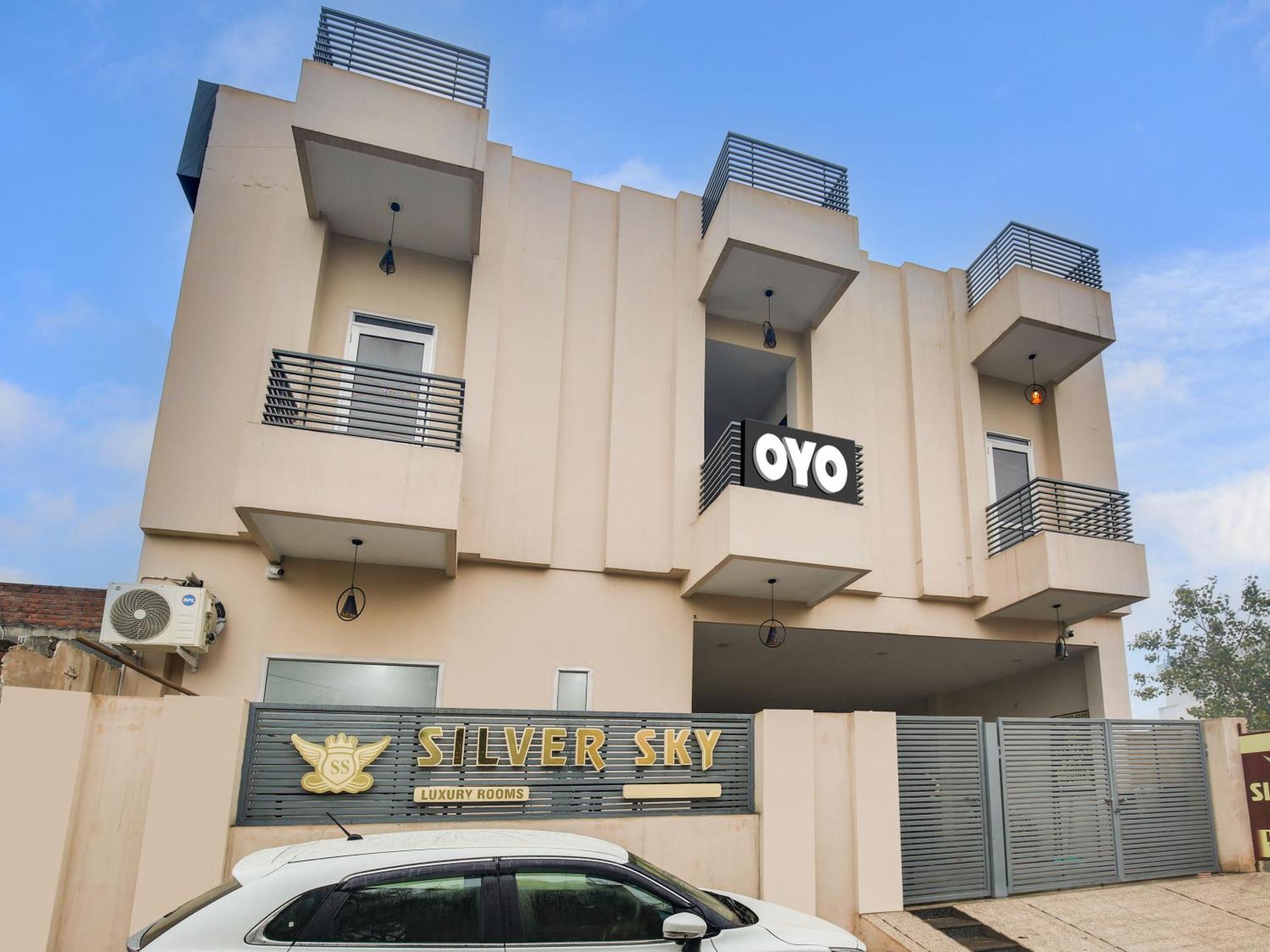 Hotel O Silver Sky ลูดิฮานา ภายนอก รูปภาพ